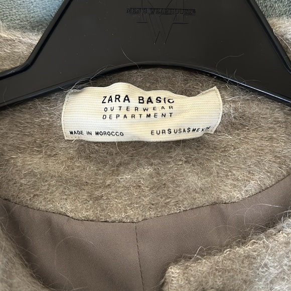 Zara wool coat. - Picture 5 of 8